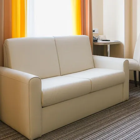 Raziotel Yamska 3*