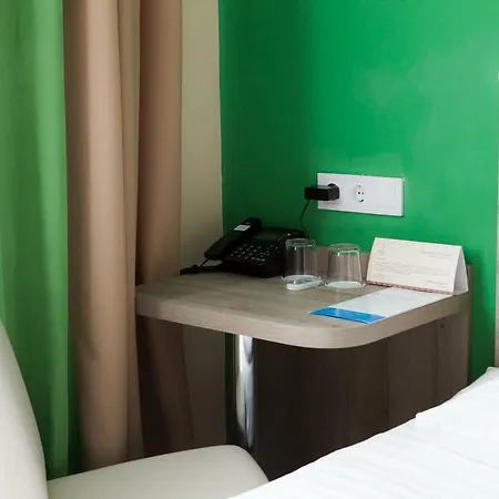 Raziotel Yamska 3* Kyjev